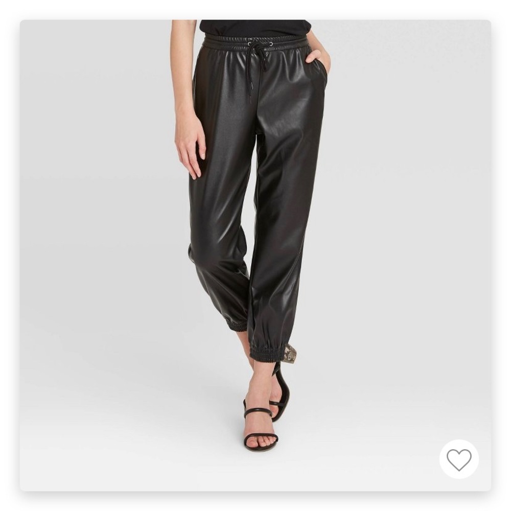 NWT Woman’s High Rise Ankle Length Jogger Pants